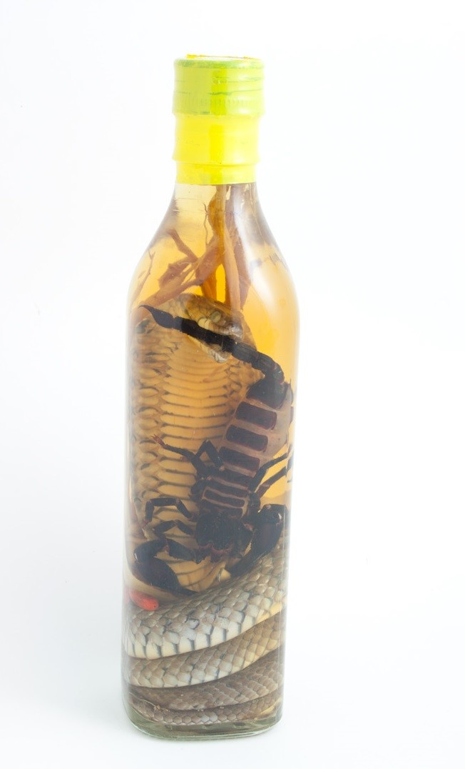 SCORPION WHISKEY EXPRESS DELIVERY GIFT